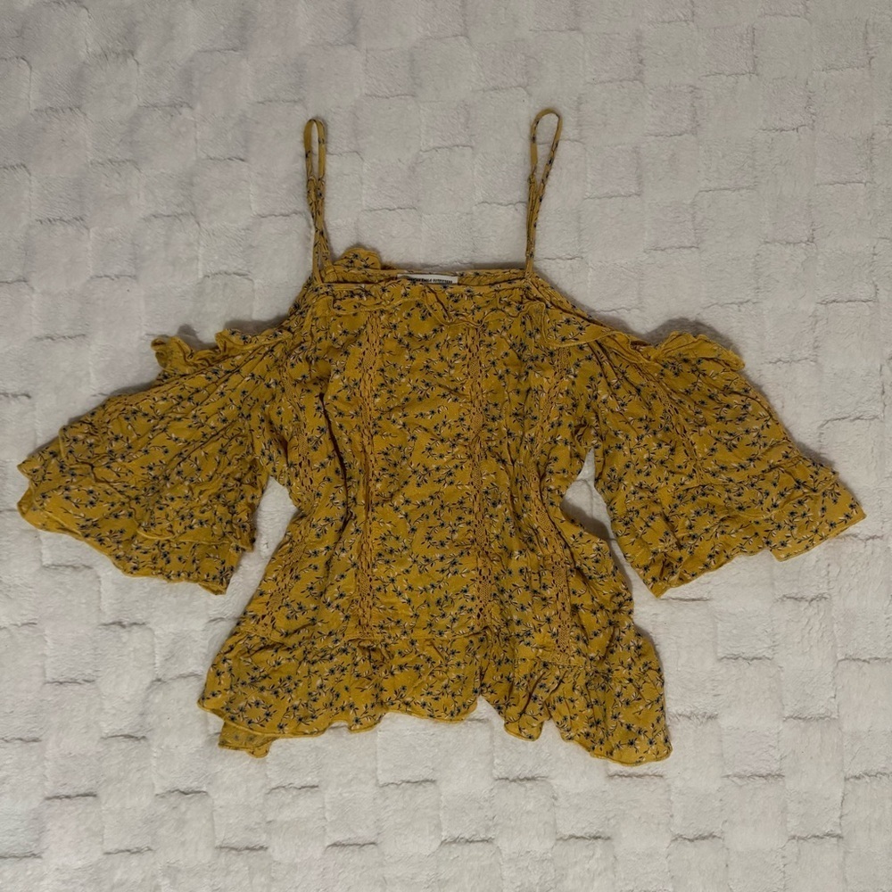 American Eagle Floral Off Shoulder Yellow Blouse, Ruffles, 100% Viscose, X-Small